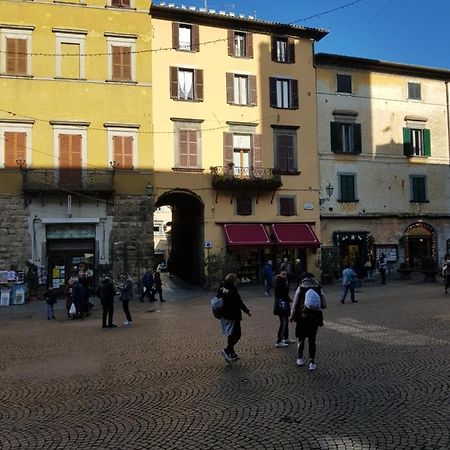 ...All'Archetto Di Sant'Andrea......Pieno Centro أورفييتو المظهر الخارجي الصورة